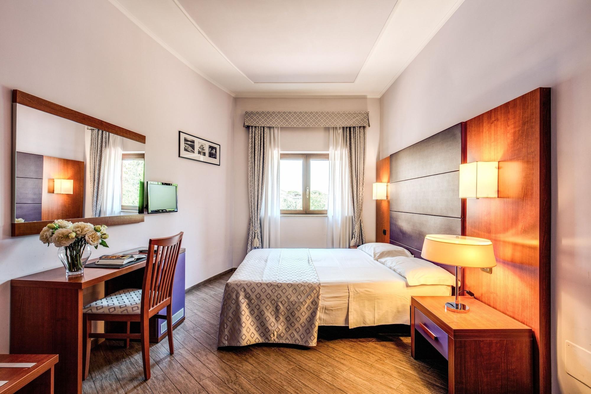 Hotel Roma Tiburtina Metro Ngoại thất bức ảnh