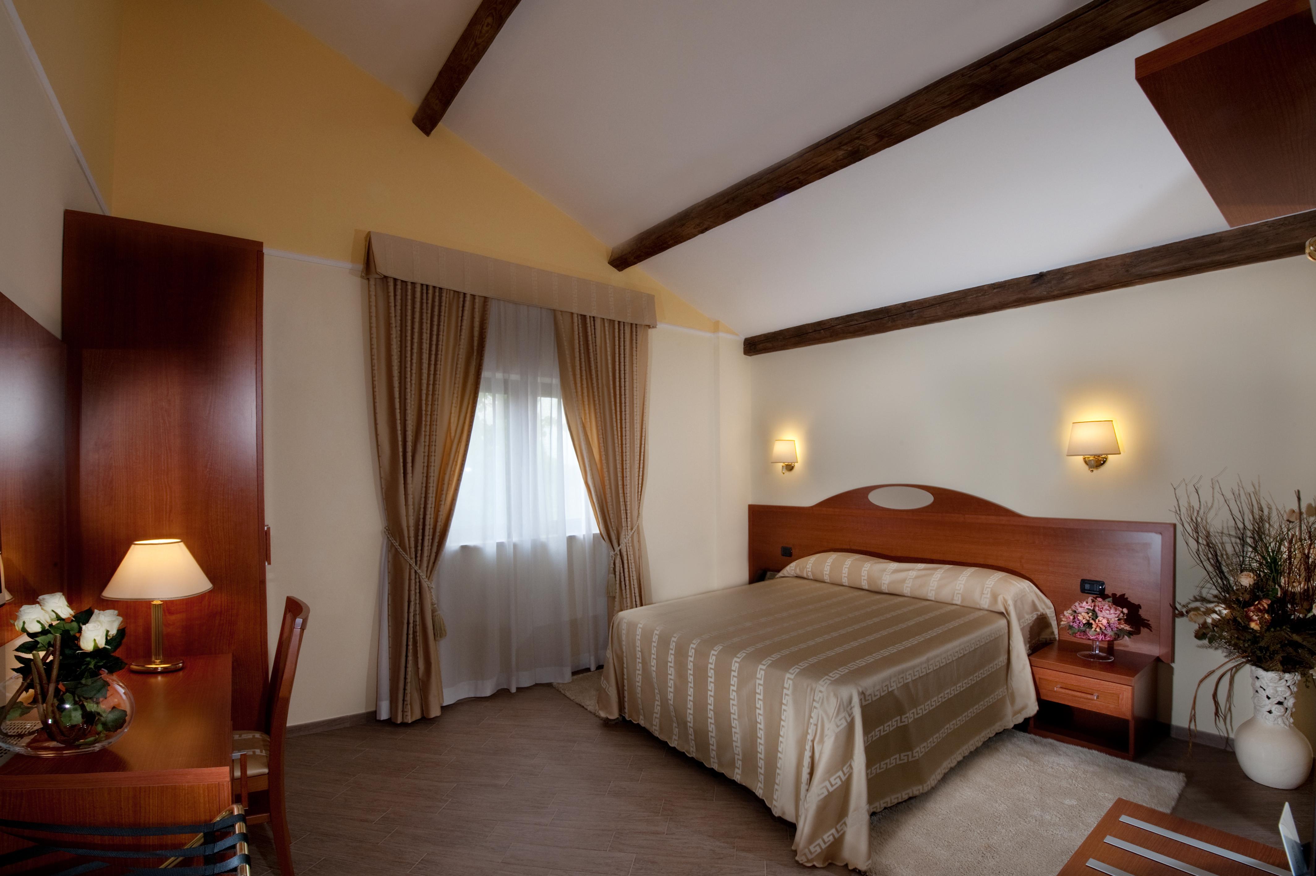Hotel Roma Tiburtina Metro Ngoại thất bức ảnh