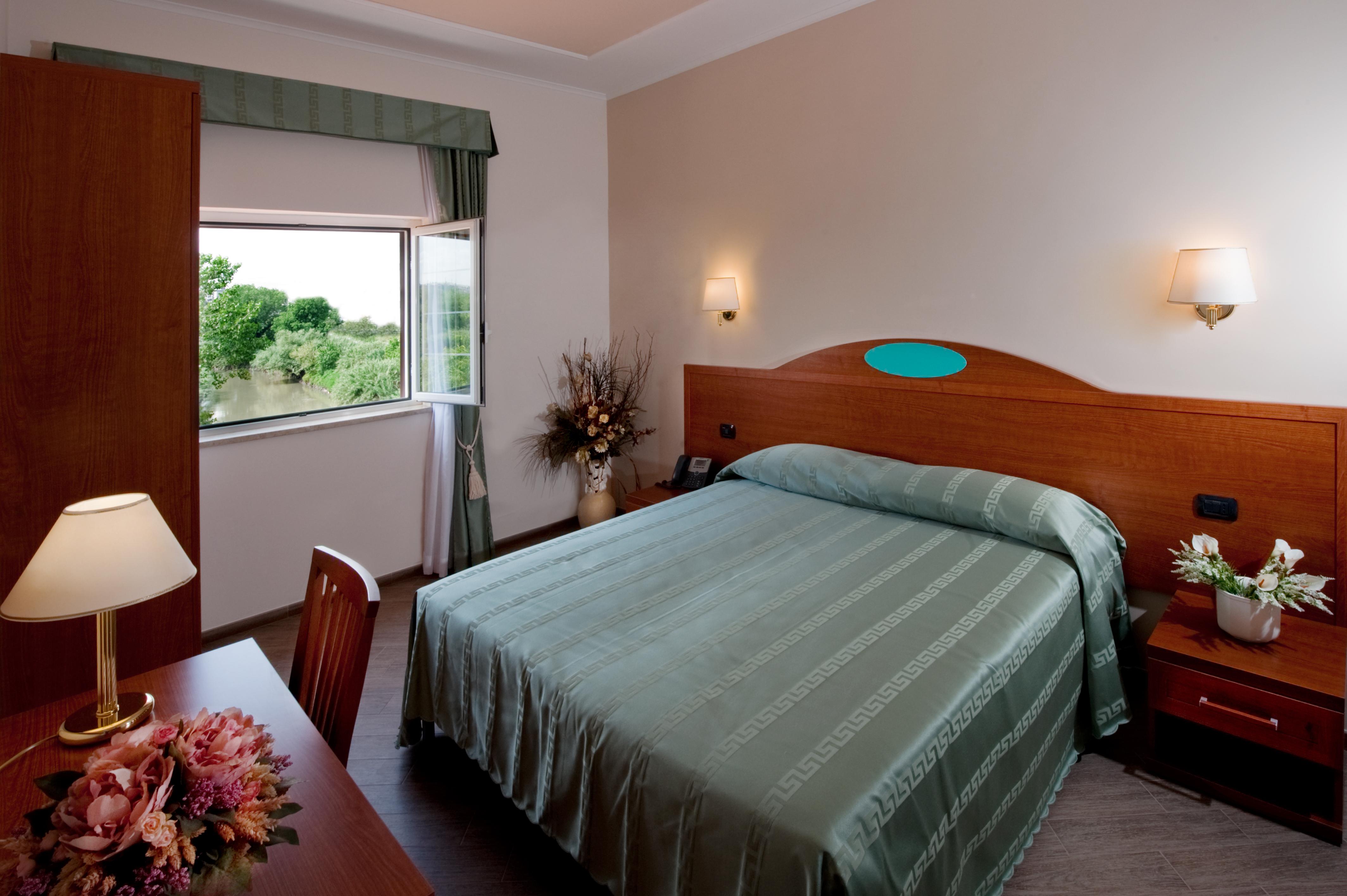 Hotel Roma Tiburtina Metro Ngoại thất bức ảnh