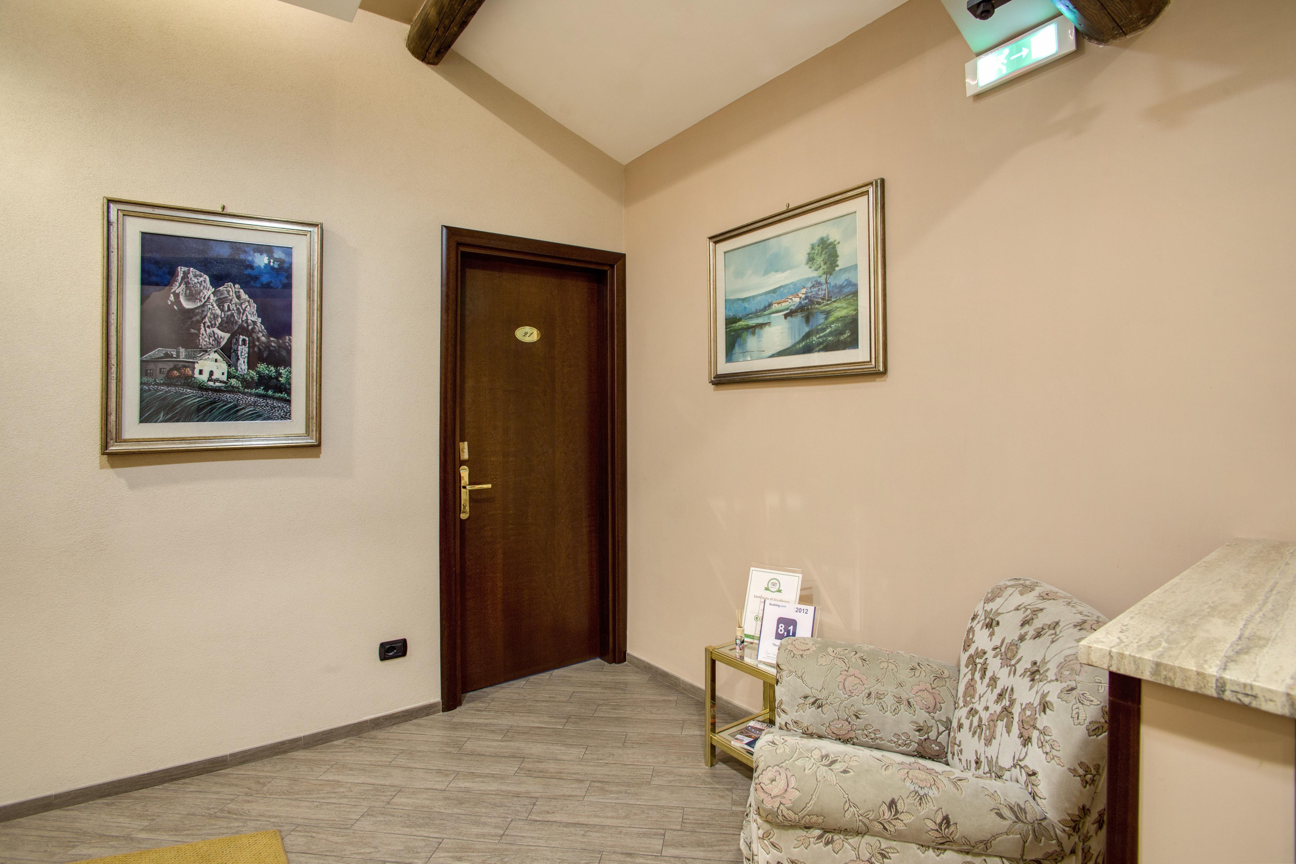 Hotel Roma Tiburtina Metro Ngoại thất bức ảnh