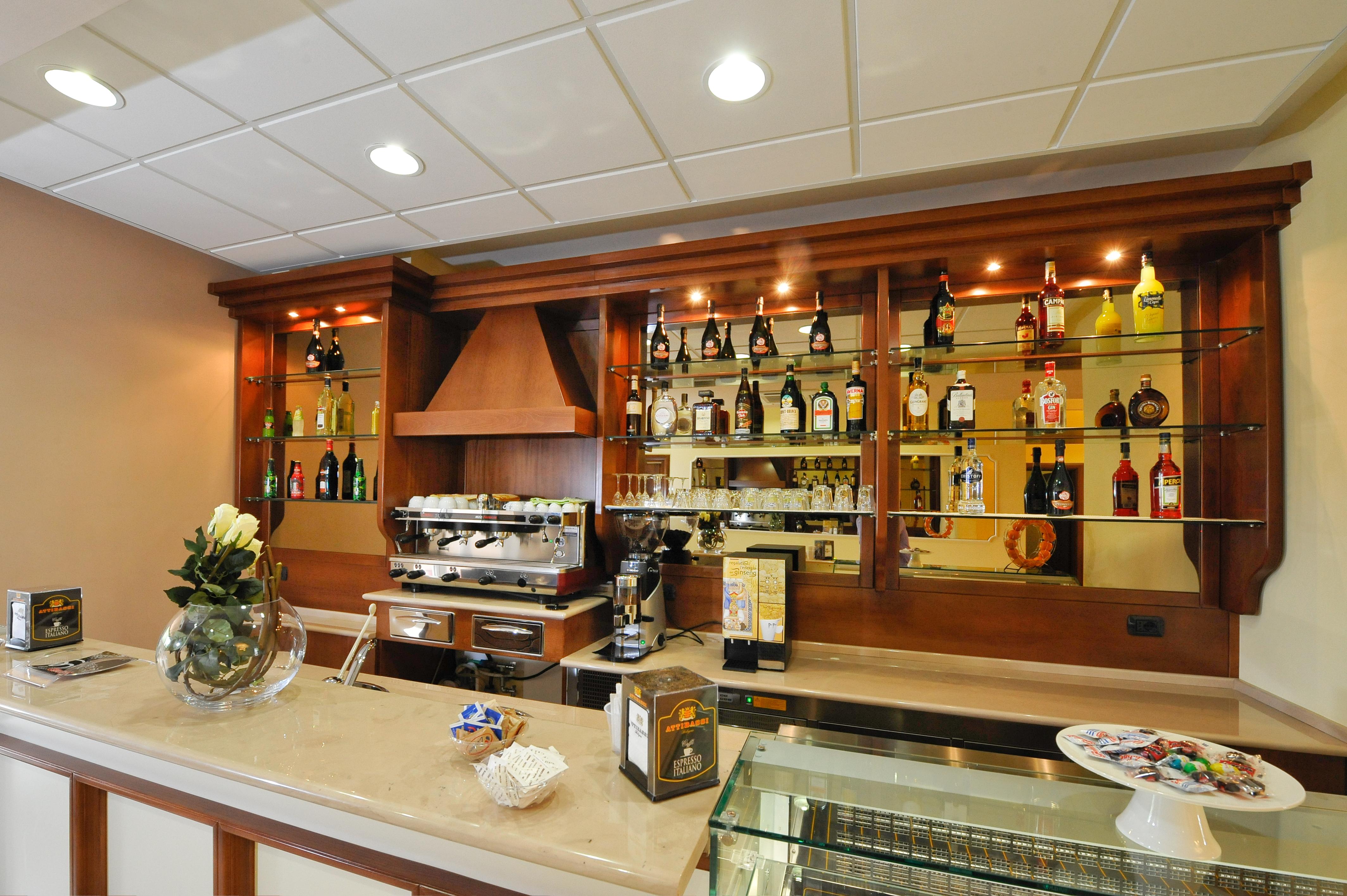 Hotel Roma Tiburtina Metro Ngoại thất bức ảnh
