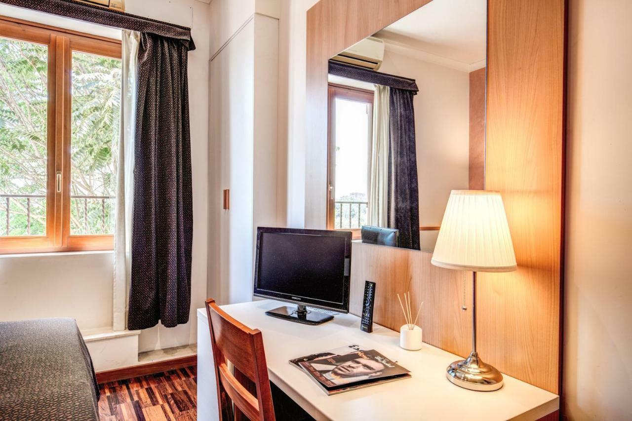 Hotel Roma Tiburtina Metro Ngoại thất bức ảnh