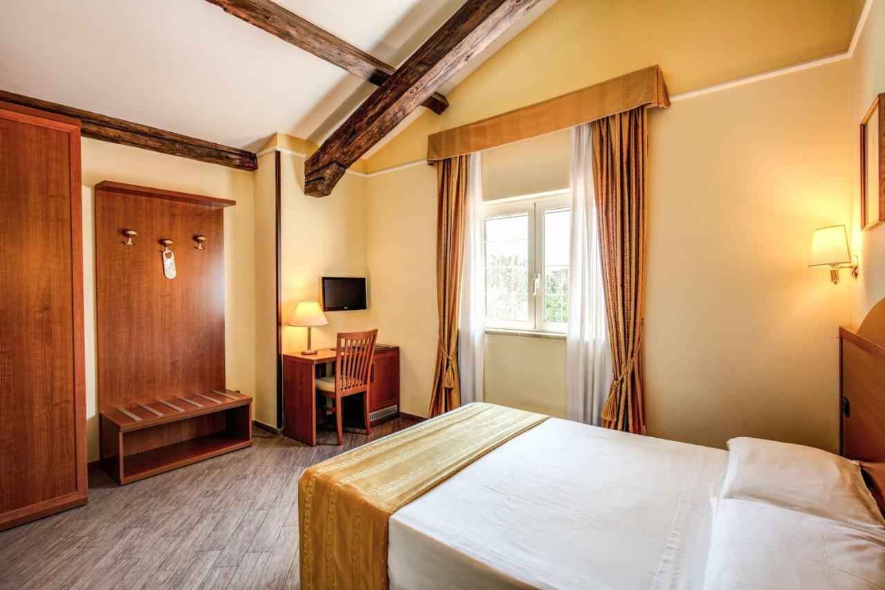 Hotel Roma Tiburtina Metro Ngoại thất bức ảnh